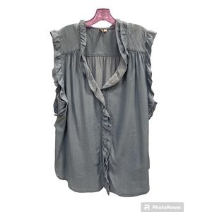 Sleeveless Ruffled Tank Top 2X Button-down